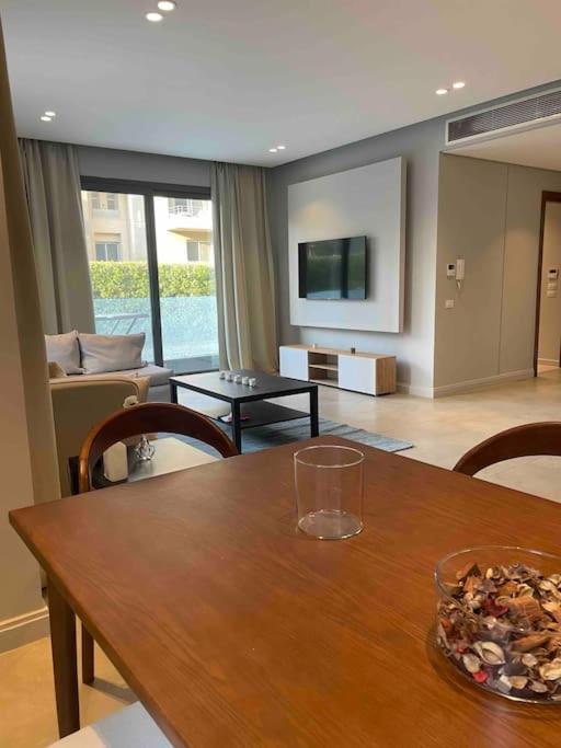 Apartment Two Bedroom Serviced Silver Palm